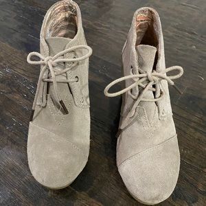 Toms Wedge Booties